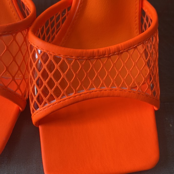 Neon orange heeled sandals - Picture 4 of 7